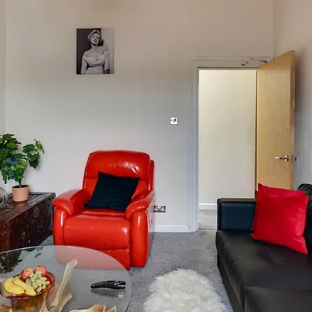 Stylish Clifton Penthouse, Permit Parking X1, Nr Centre, Garden *