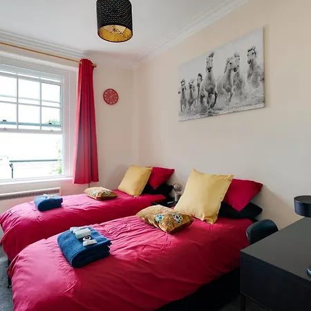 Daire Stylish Clifton Penthouse, Permit Parking X1, Nr Centre, Garden *