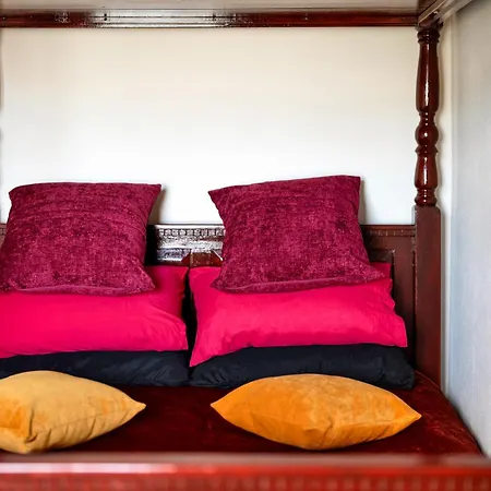 Daire Stylish Clifton Penthouse, Permit Parking X1, Nr Centre, Garden