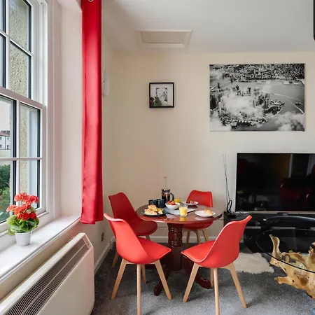 公寓 Stylish Clifton Penthouse, Permit Parking X1, Nr Centre, Garden