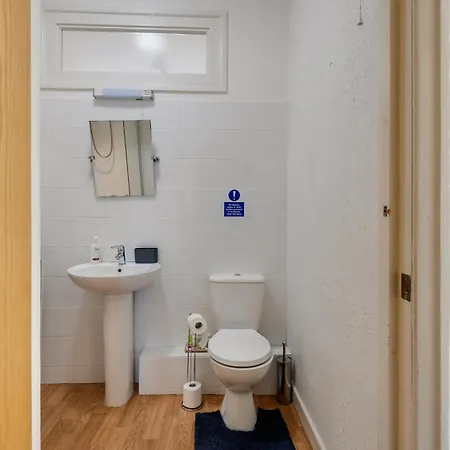 公寓 Stylish Clifton Penthouse, Permit Parking X1, Nr Centre, Garden 布里斯托