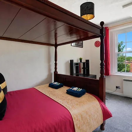 Апартаменты Str8bs8 2-bedroom Penthouse, Clifton, Parking, Garden & Views