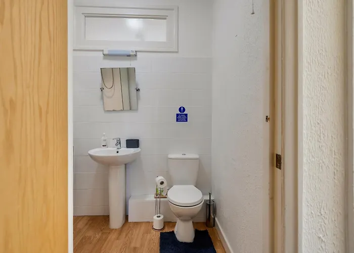 Апартаменты Stylish Clifton Penthouse, Permit Parking X1, Nr Centre, Garden Бристоль