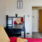 Str8bs8 2-bedroom Penthouse, Clifton, Parking, Garden & Views Διαμέρισμα